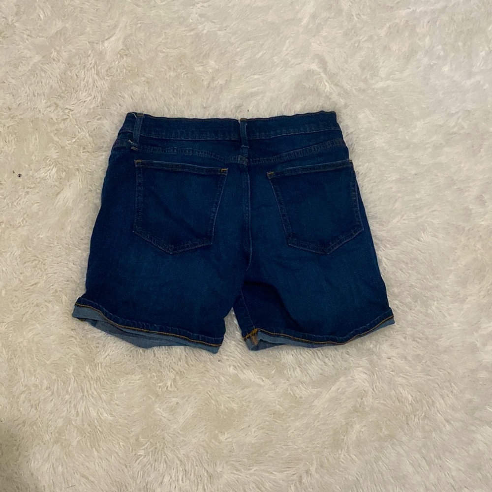 5 Inch Short - GAP - Picture 2 of 2